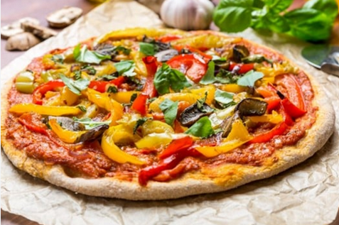 PAYSANNE (Sauce tomate, Fromage, Lardons, Oignons, Œuf)
