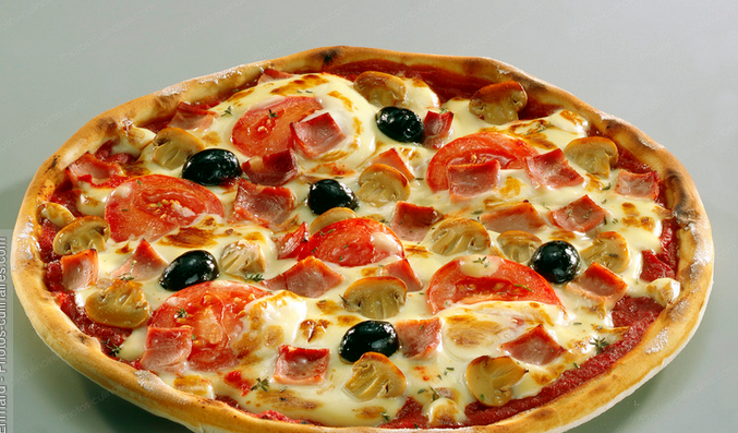 REINE (Sauce Tomate, Fromage, Jambon de Dinde, Champignon)